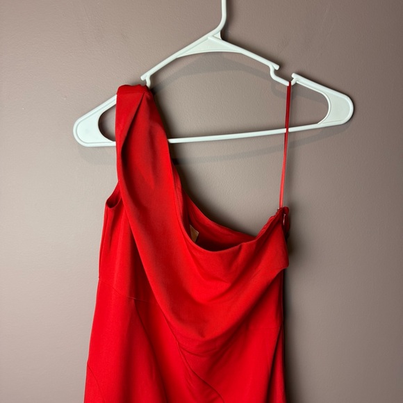 Tuckernuck x India Hicks Scarlet Carmen Red Dress - Picture 6 of 9